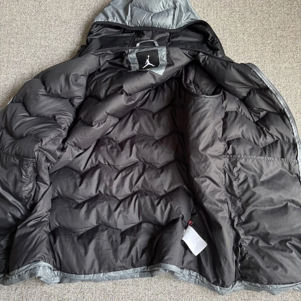 Jordan Puffer Jacket Mens L Grey Jumpman Down Filled Hooded Chevron Quilted Coat